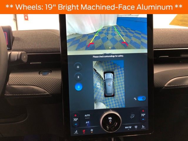 Certified 2025 Ford Mustang Mach-E Premium image 18