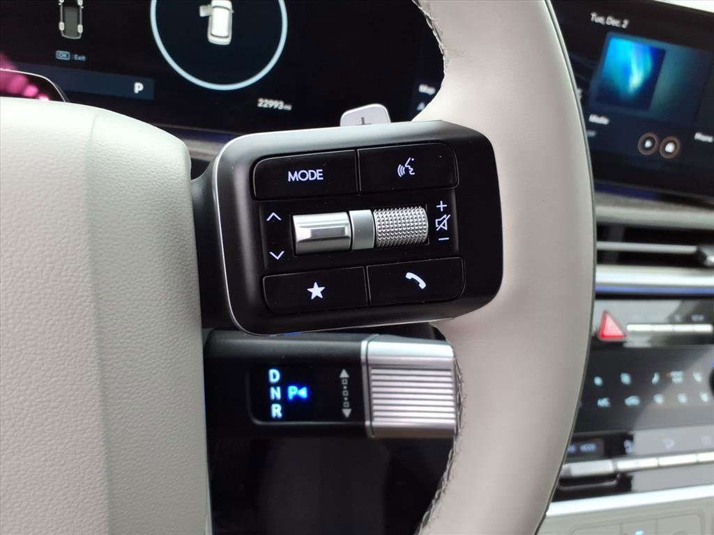 Used 2024 Hyundai Santa Fe Calligraphy image 16
