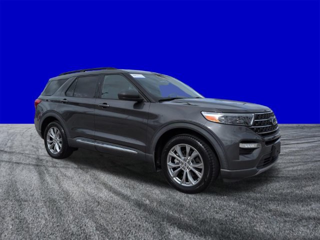 Certified 2020 Ford Explorer XLT w/ Equipment Group 202A AWD/4WD image 2