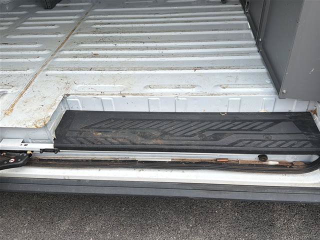 Certified 2022 Ford Transit 250 Medium Roof RWD image 24