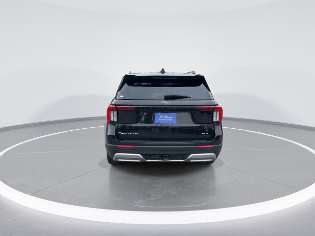 Certified 2025 Ford Explorer Platinum RWD image 6