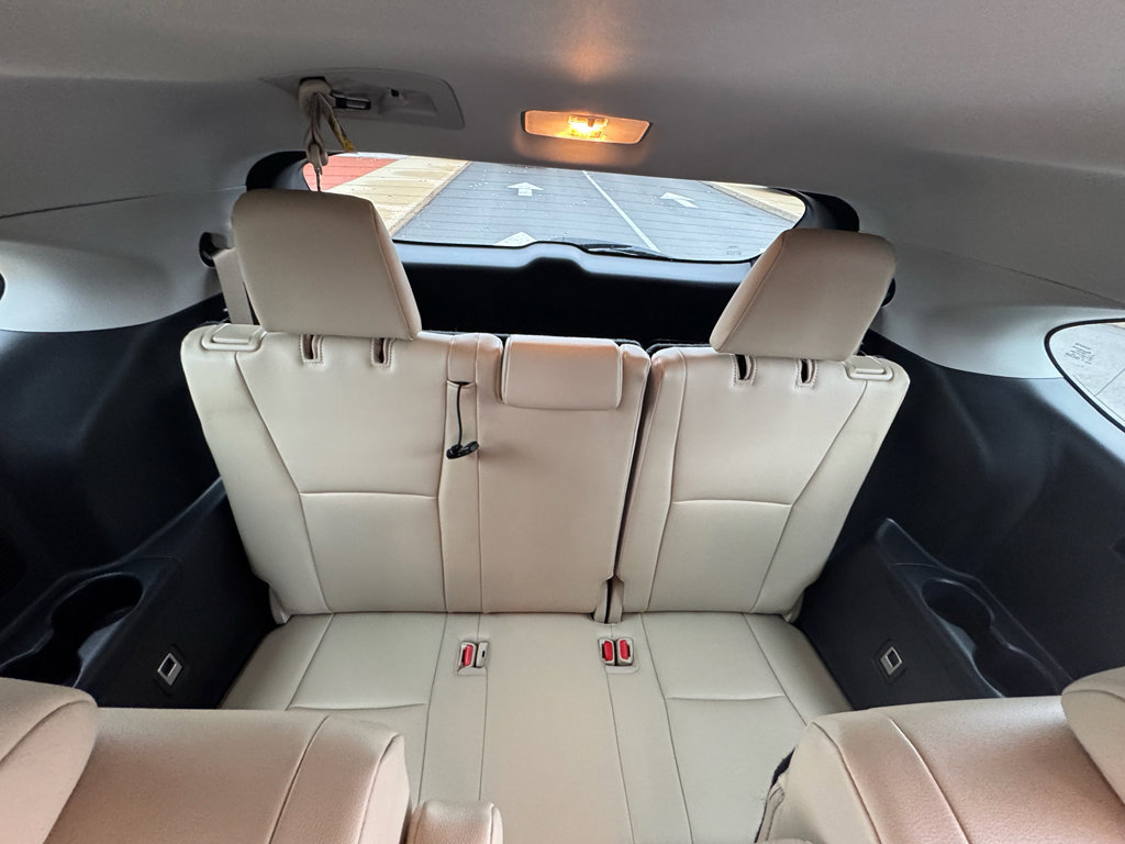 Used 2022 Toyota Highlander XLE AWD/4WD image 28