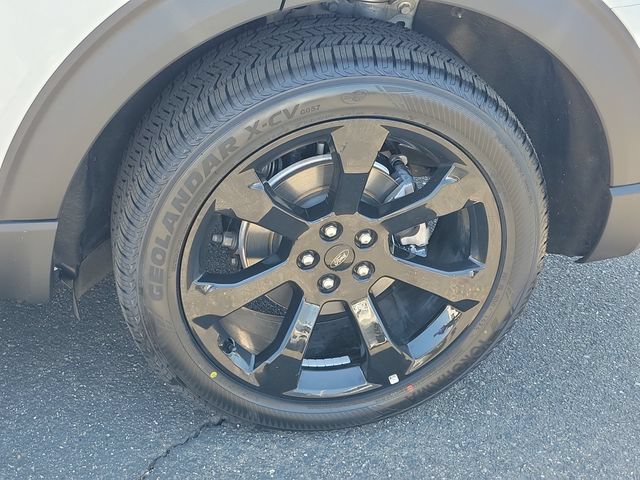 Certified 2023 Ford Explorer ST-Line w/ Class IV Trailer Tow Package RWD image 6