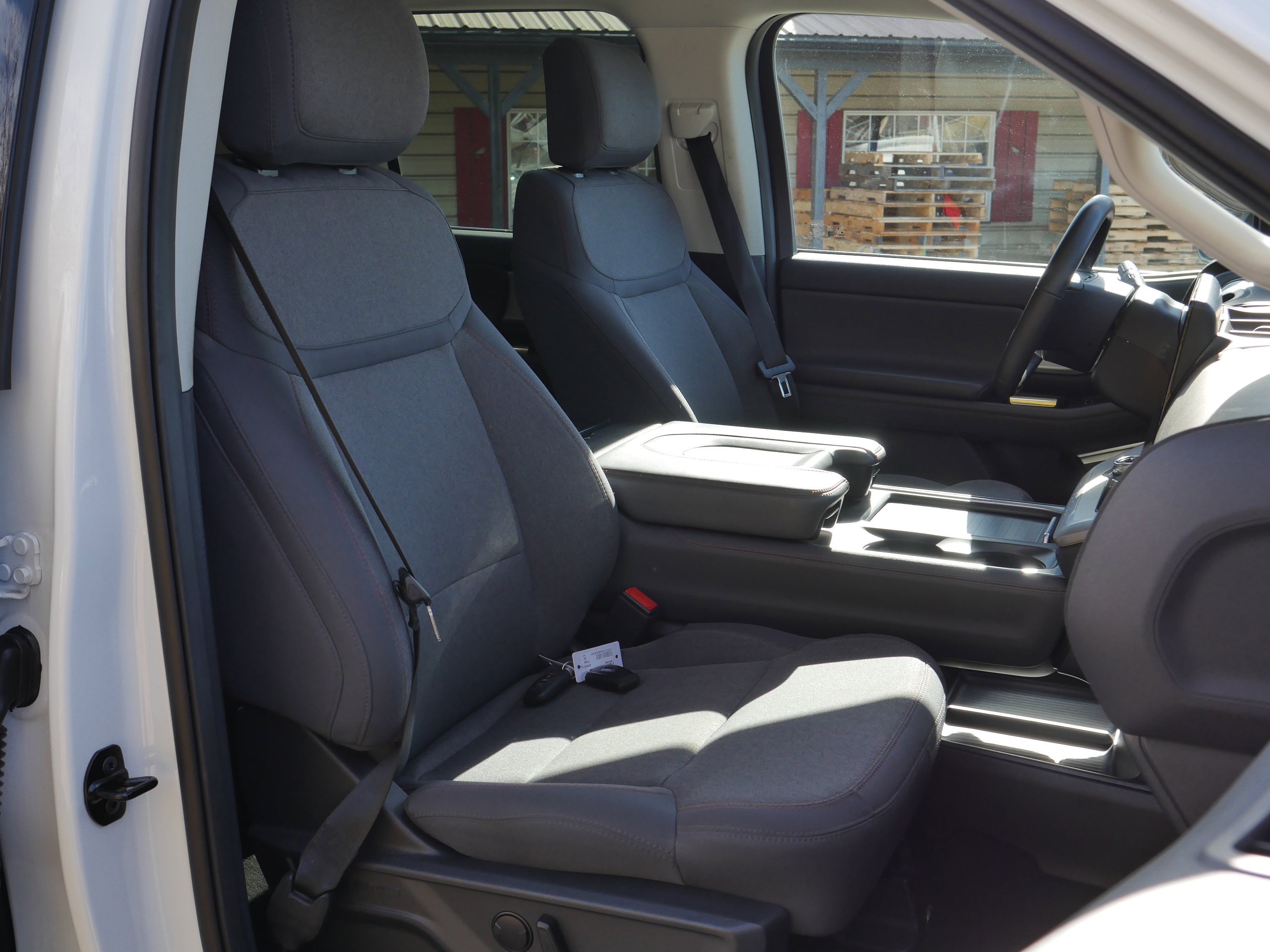 Certified 2025 Ford Expedition Active AWD/4WD image 28