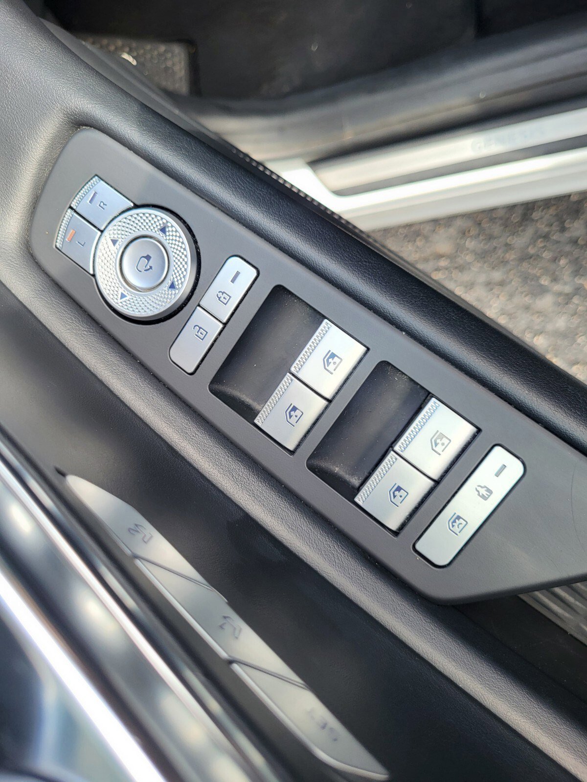 Used 2024 Genesis GV80 2.5T image 18