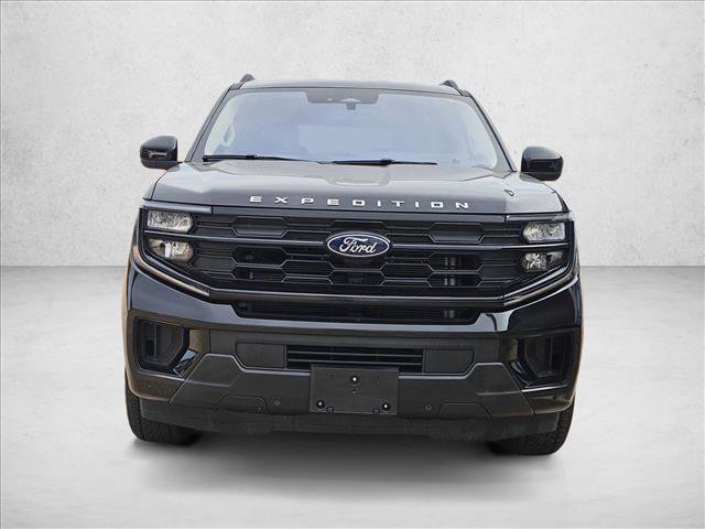 Certified 2025 Ford Expedition Active RWD image 2