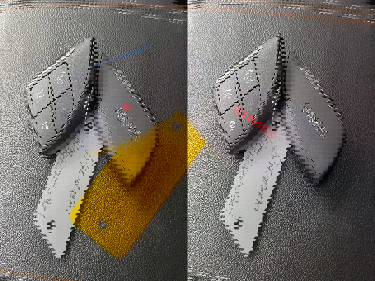 Used 2024 GMC Canyon AT4 w/ AT4 Premium Package image 28