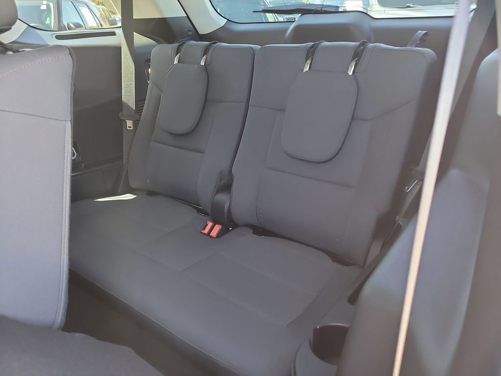 Certified 2025 Ford Explorer Active image 12