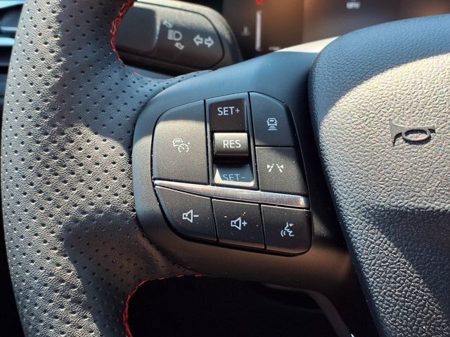 Certified 2024 Ford Escape ST-Line w/ Tech Pack #1 AWD/4WD image 18