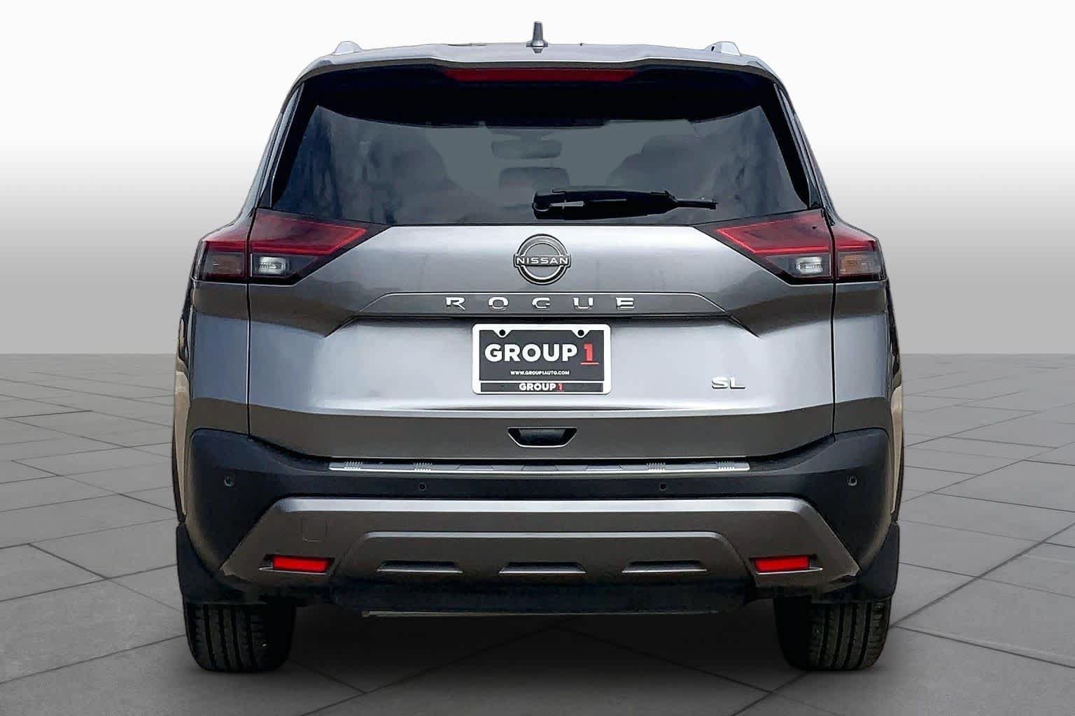 Used 2023 Nissan Rogue SL w/ SL Premium Package FWD image 5