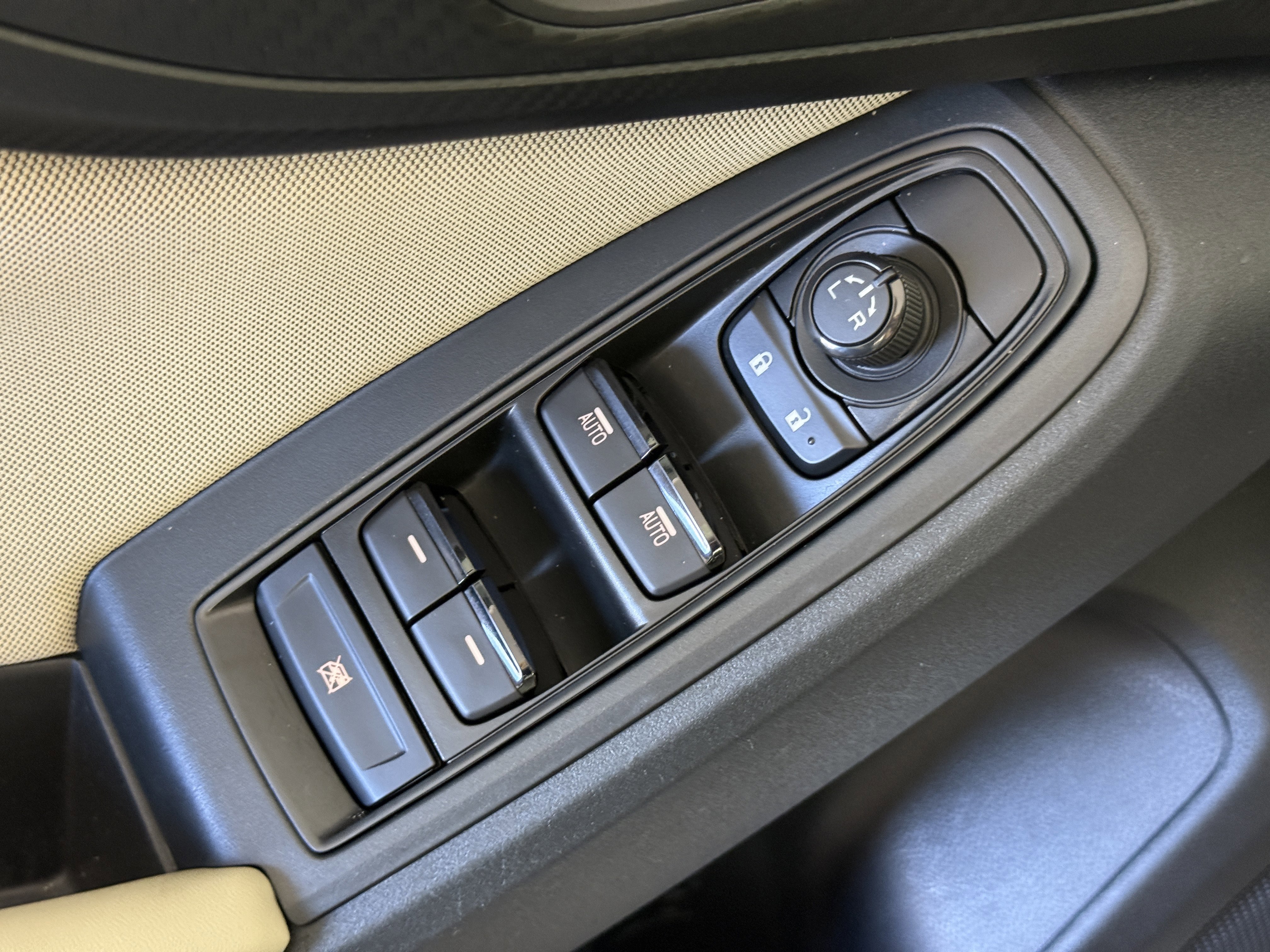 Used 2018 Subaru Impreza 2.0i Premium w/ Popular Package #2 image 15