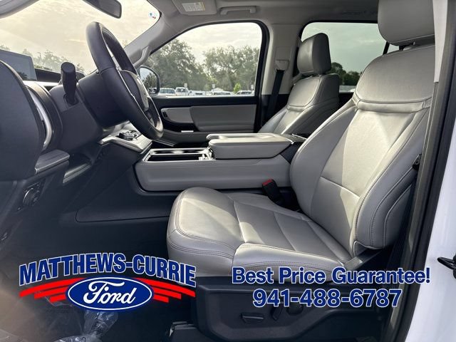 Certified 2025 Ford Expedition Active AWD/4WD image 9