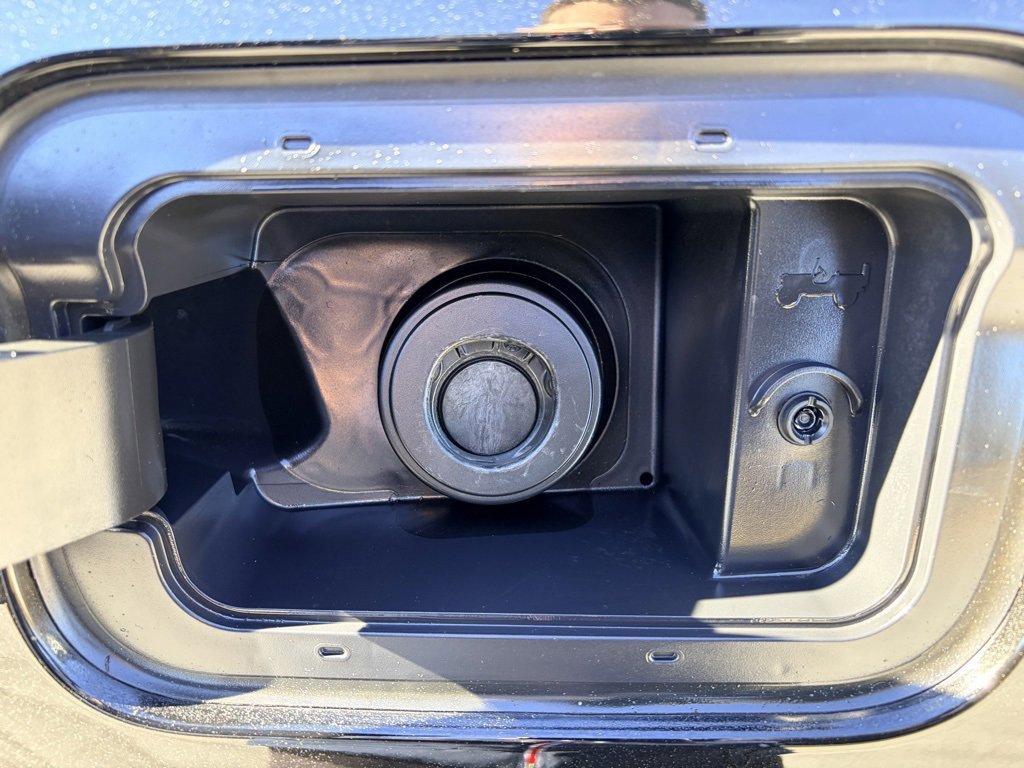 Used 2024 Jeep Grand Cherokee L Limited w/ MOPAR Finishing Package image 36