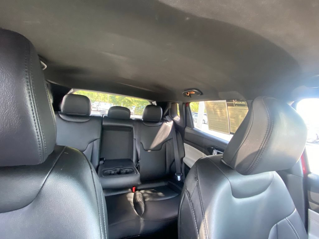 Used 2025 Jeep Compass Limited AWD/4WD image 28