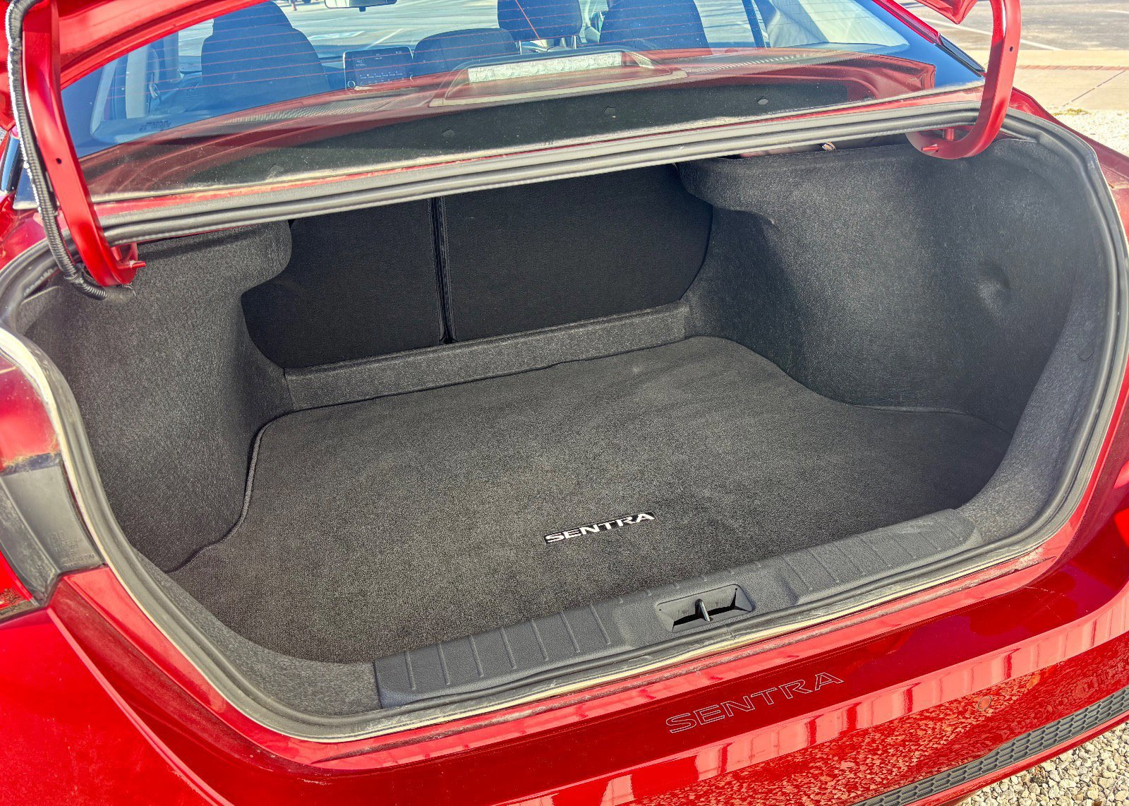 Used 2025 Nissan Sentra SV image 10