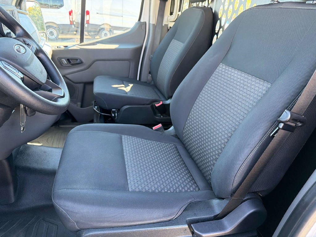 Certified 2025 Ford Transit 250 Low Roof w/ Exterior Upgrade Package RWD image 28