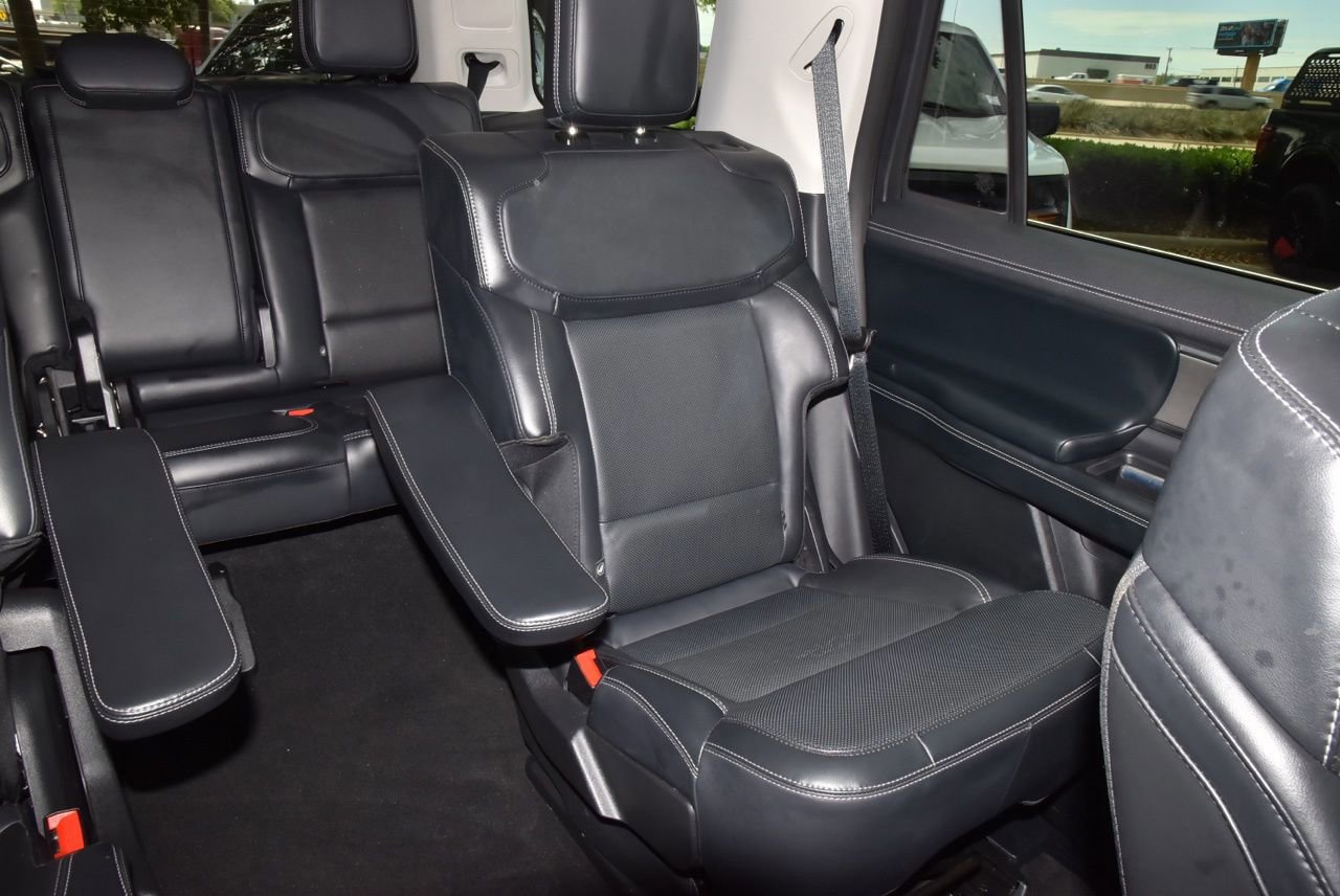Certified 2025 Ford Expedition Platinum AWD/4WD image 23