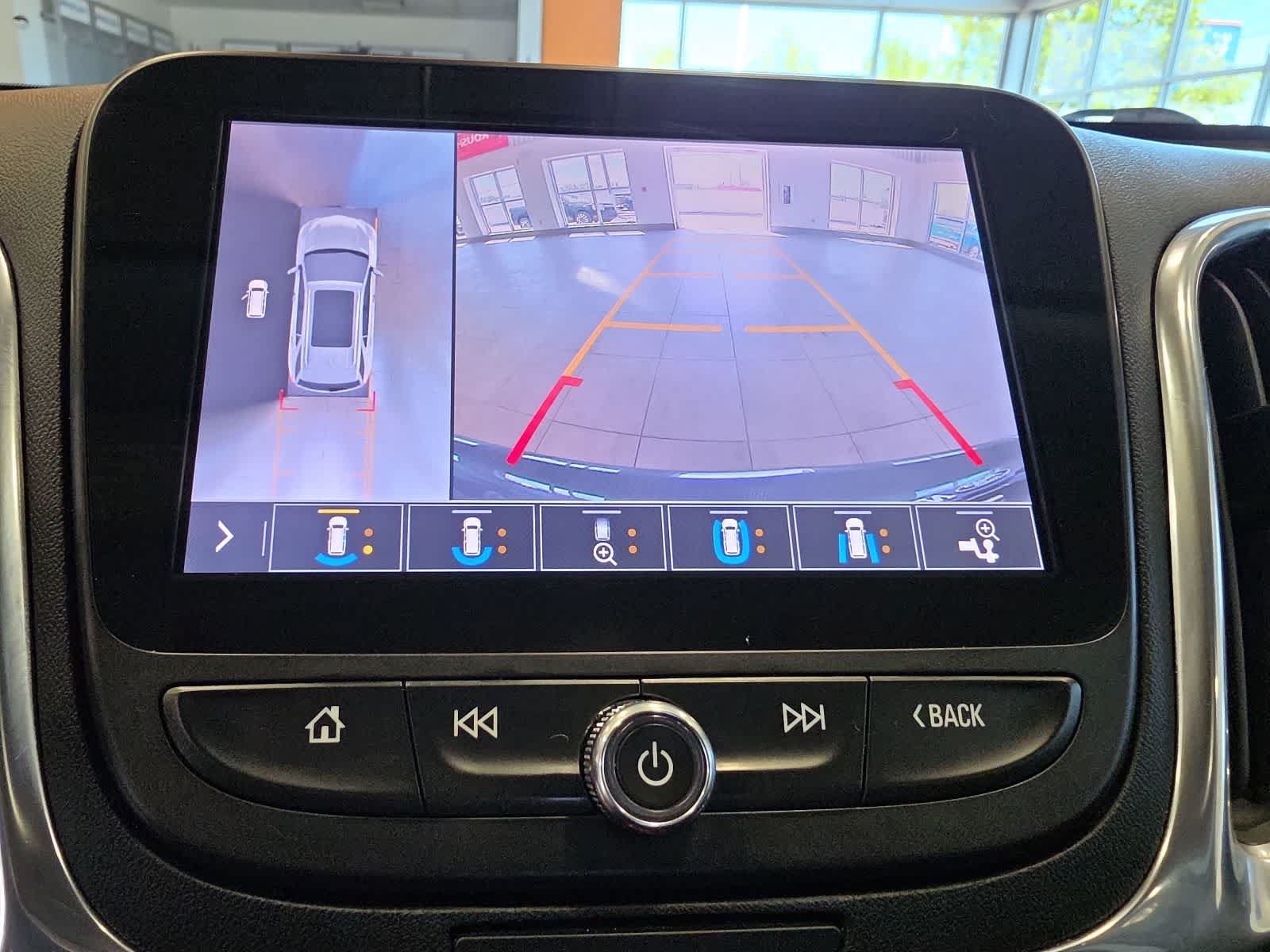 Used 2020 Chevrolet Equinox Premier AWD/4WD image 27