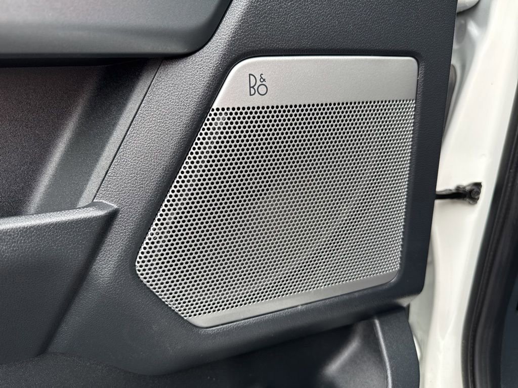 Certified 2023 Ford F150 Lariat w/ Equipment Group 502A High image 21