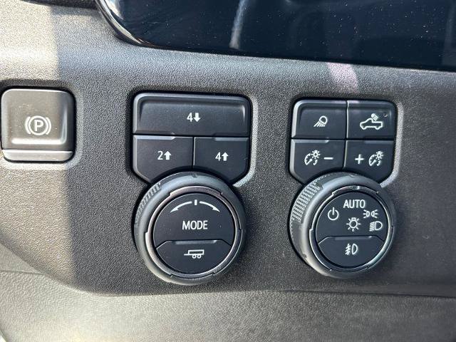 Used 2024 Chevrolet Silverado 2500 LT w/ Convenience Package AWD/4WD image 21