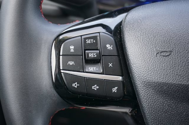 Certified 2022 Ford Escape SEL w/ SEL Stealth AWD Package image 21