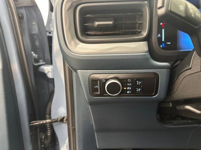 Certified 2025 Ford Maverick XLT w/ XLT Luxury Package image 35