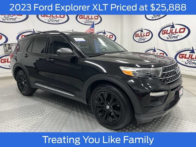 Certified 2023 Ford Explorer XLT w/ Equipment Group 202A