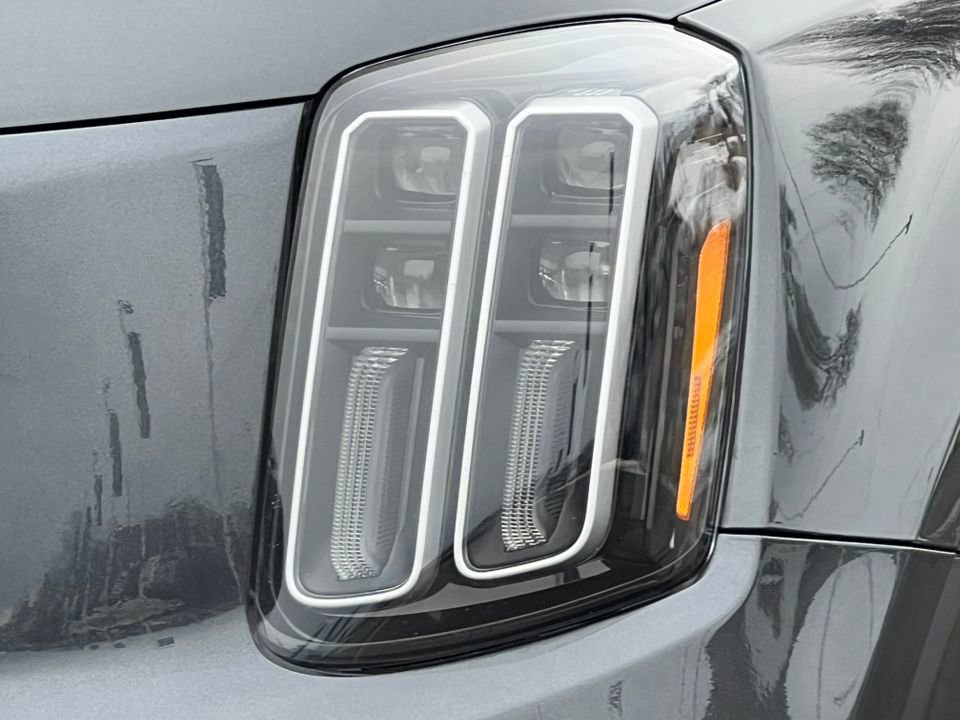 Used 2023 Kia Telluride SX image 44
