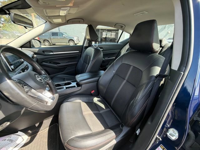 Used 2024 Nissan Altima 2.5 SR FWD image 13