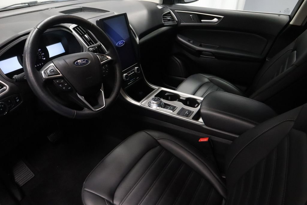 Certified 2024 Ford Edge SEL w/ Convenience Package AWD/4WD image 24
