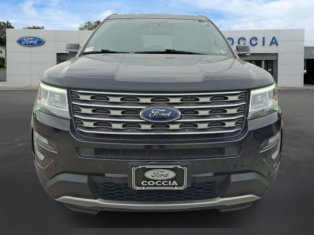 Certified 2017 Ford Explorer XLT w/ Equipment Group 202A image 2