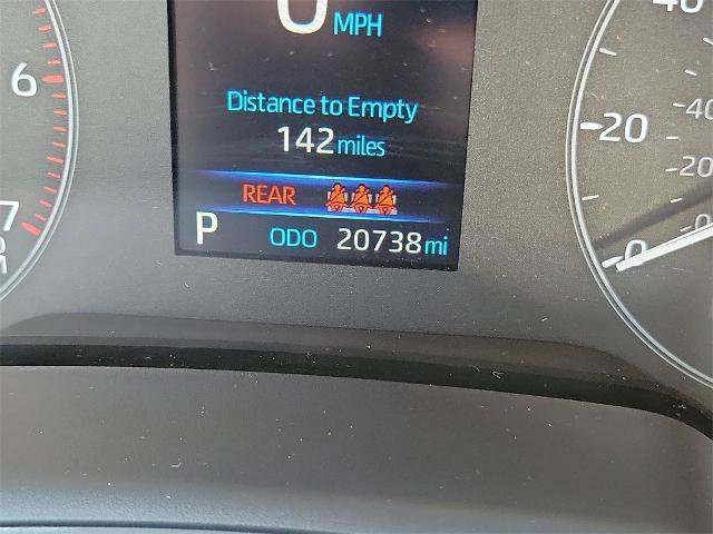 Used 2025 Toyota Corolla LE image 27