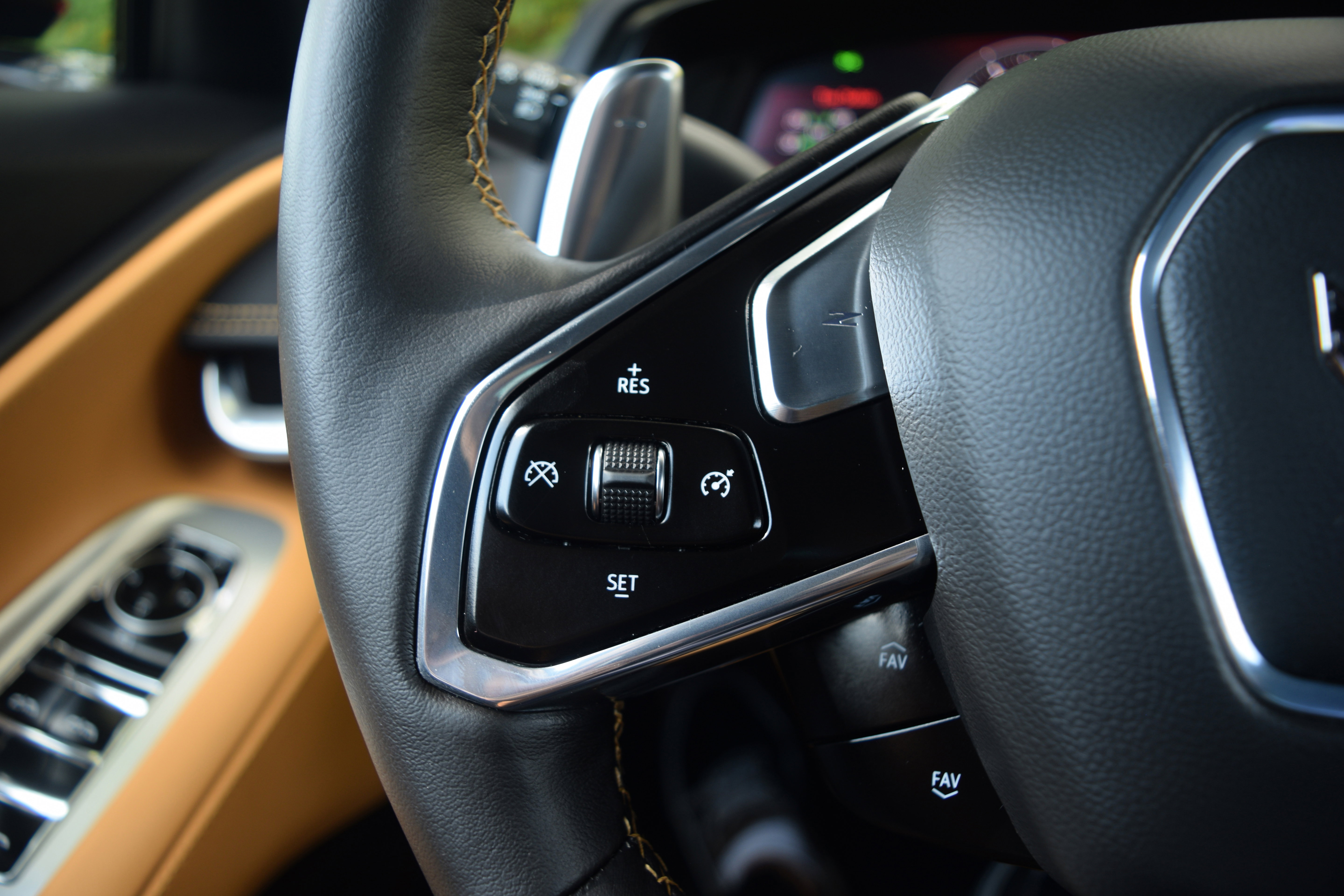 Used 2022 Chevrolet Corvette 2LT w/ Z51 Performance Package image 5