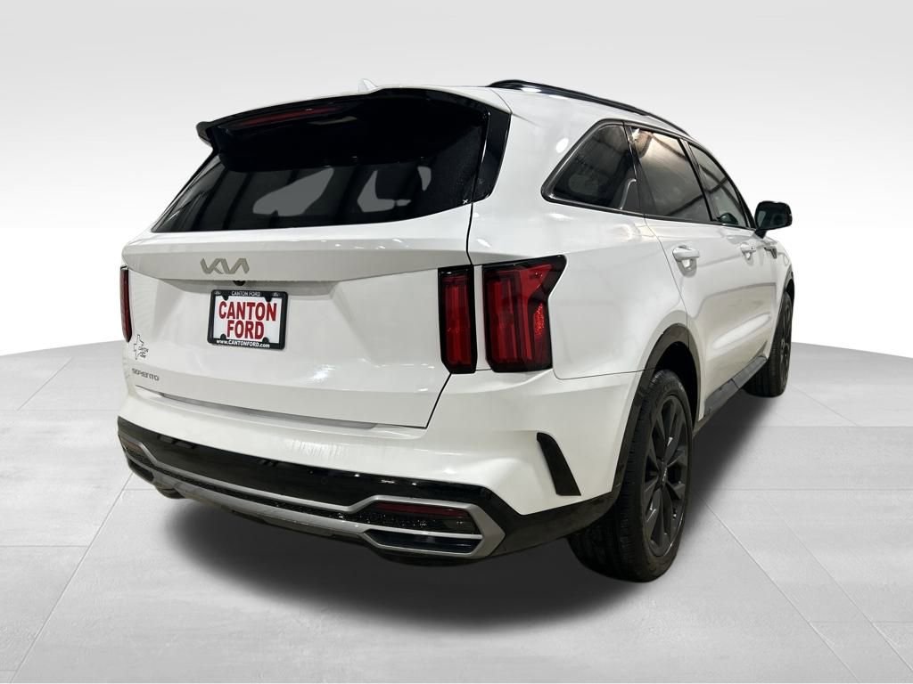 Used 2023 Kia Sorento SX image 5