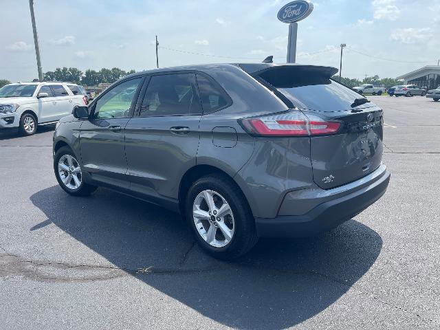 Certified 2024 Ford Edge SE image 2