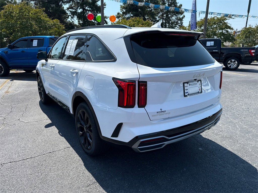 Used 2023 Kia Sorento SX image 5