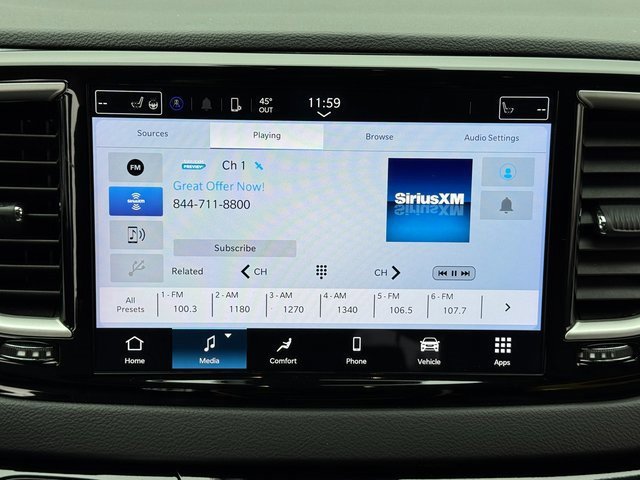 Used 2024 Chrysler Pacifica Touring-L image 12