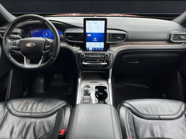 Certified 2020 Ford Explorer Platinum w/ Premium Technology Package AWD/4WD image 10