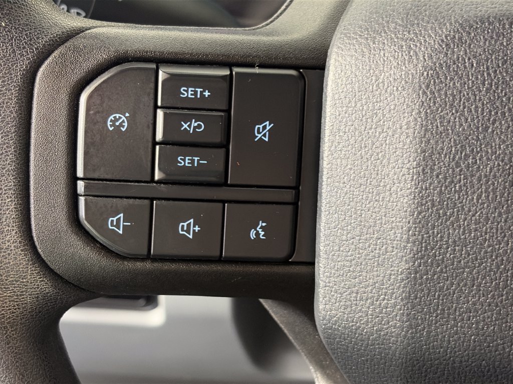 Certified 2025 Ford F250 XL AWD/4WD image 15