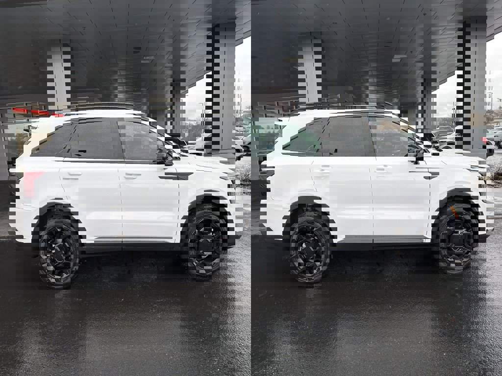 Used 2025 Kia Sorento SX image 3