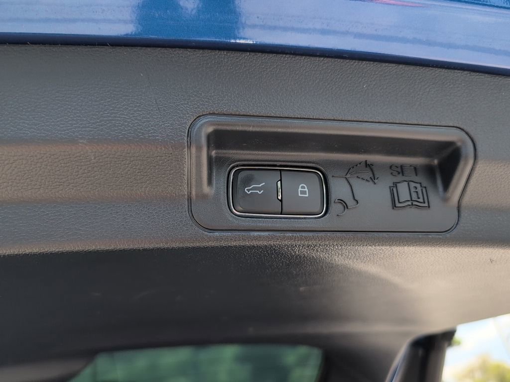 Certified 2022 Ford Explorer XLT image 14