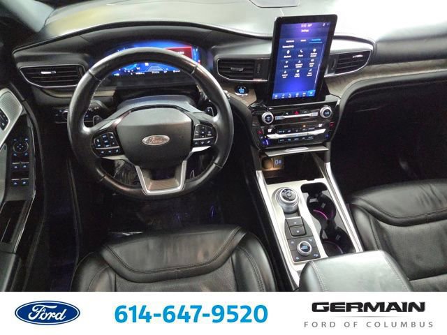 Certified 2021 Ford Explorer Platinum w/ Equipment Group 601A image 18