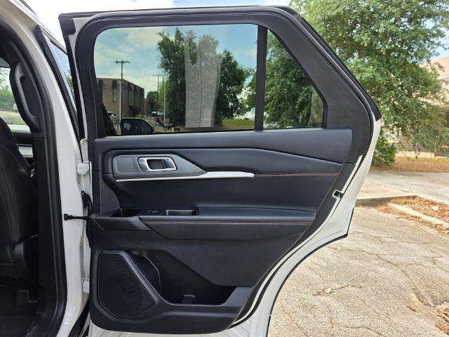 Certified 2025 Ford Explorer ST-Line w/ Premium Package RWD image 37