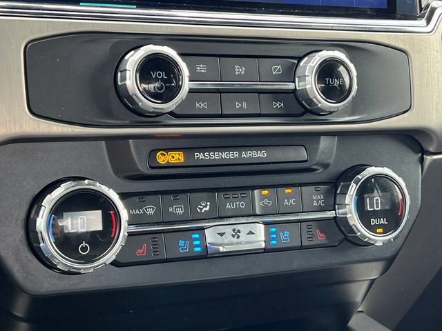 Certified 2022 Ford F250 Platinum w/ Tremor Off-Road Package AWD/4WD image 39