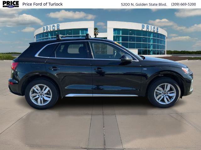 Used 2024 Audi Q5 2.0T Premium w/ Convenience Package image 6