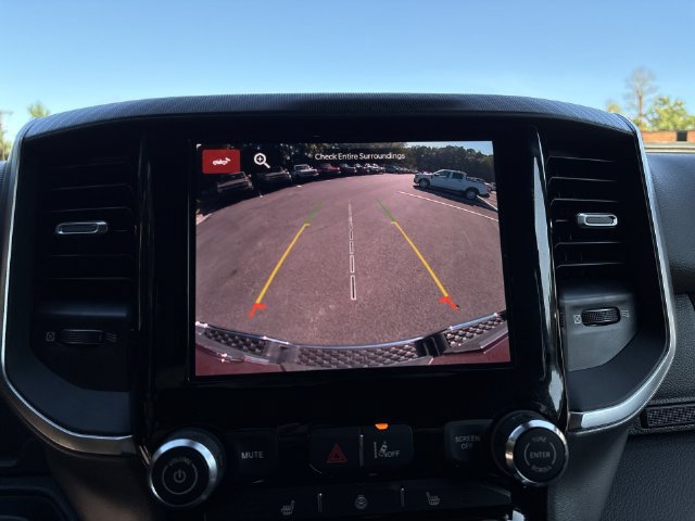 Used 2025 RAM 1500 Big Horn AWD/4WD image 17
