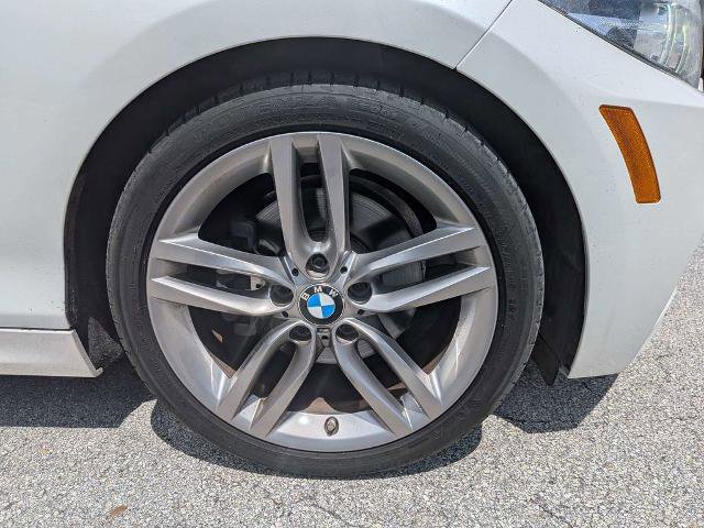 Used 2018 BMW 230i Convertible RWD image 10