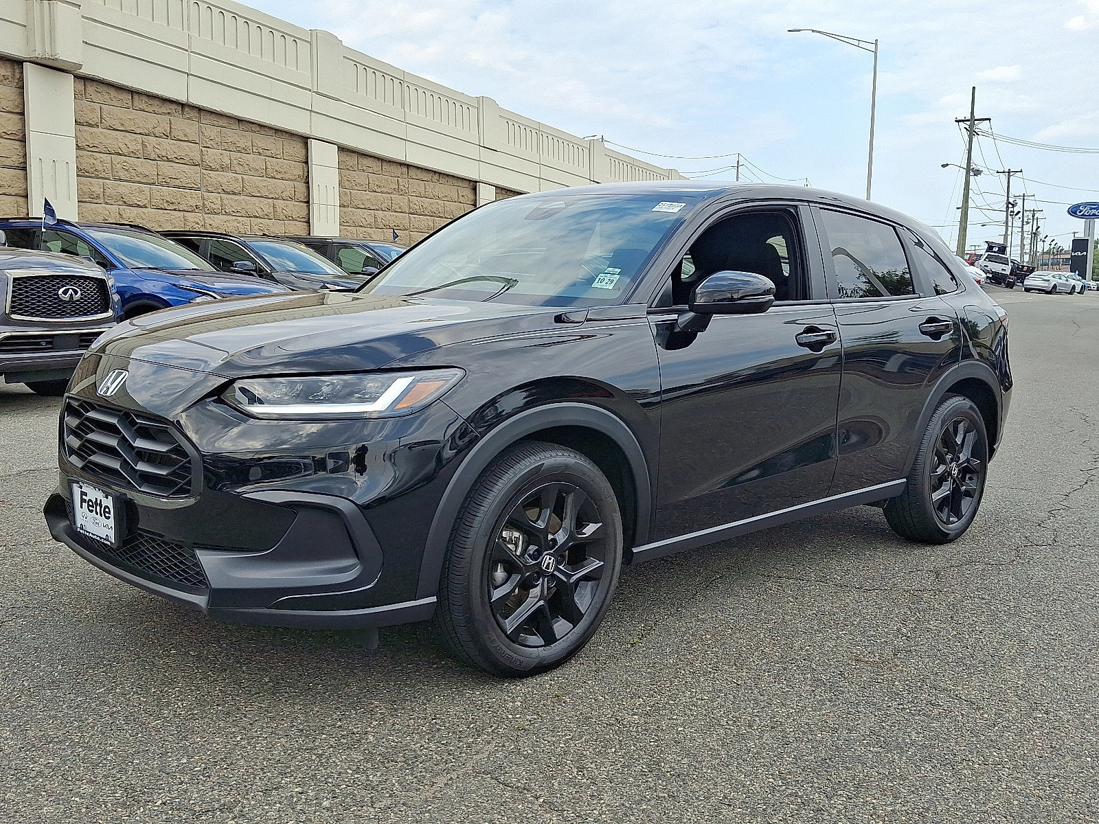 Used 2025 Honda HR-V Sport image 6