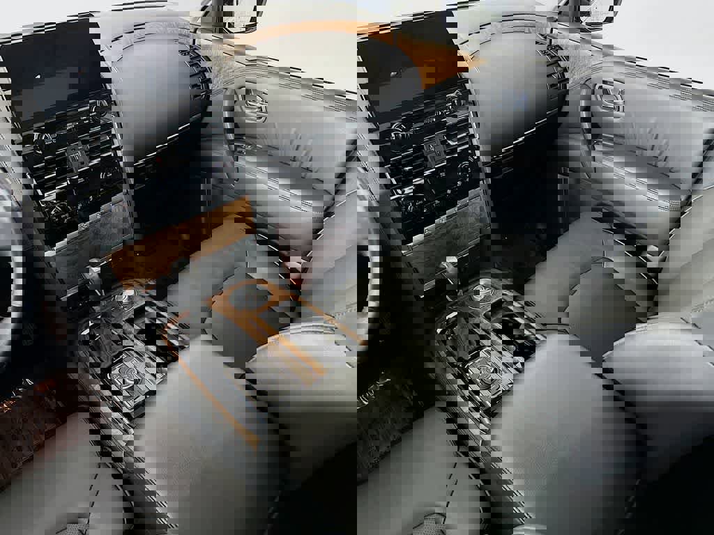 Used 2024 Nissan Armada SL w/ Cargo Package image 13