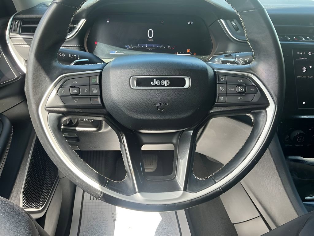 Used 2021 Jeep Grand Cherokee L Laredo w/ Luxury Tech Group I RWD image 29